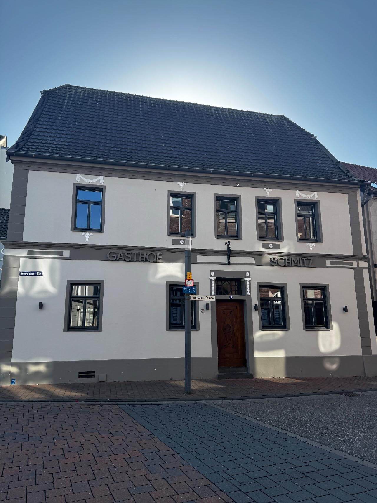 1625